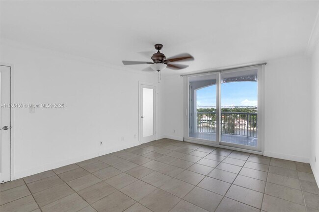 Building Photo - 5401 Collins Ave