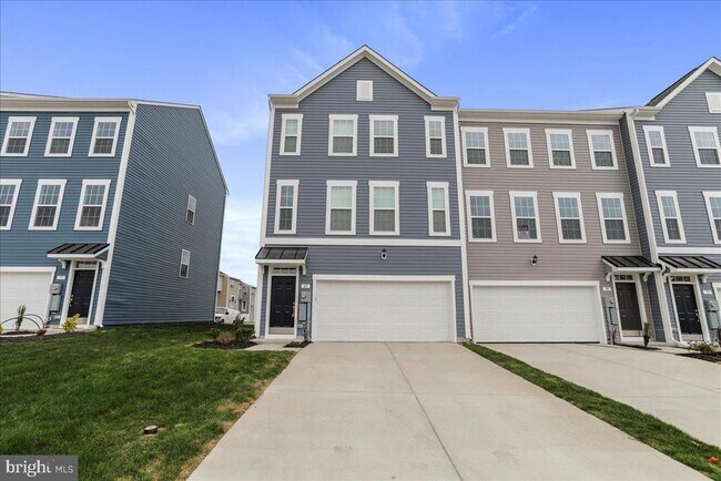 Building Photo - 100 Stafford Pl