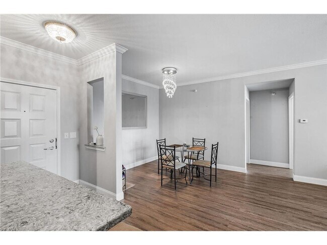 Building Photo - Sparkling 2 Bedroom Condo in Southwest Sta...