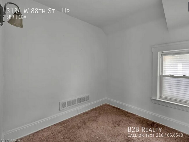 Building Photo - 3134 W 88th St