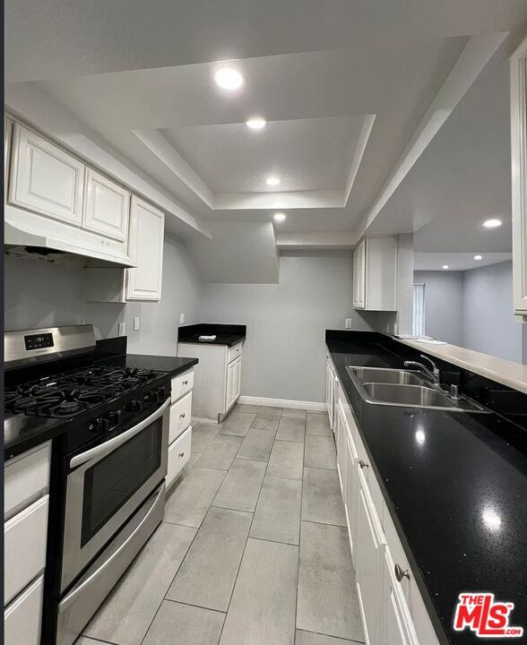 Building Photo - 7639 Kester Ave