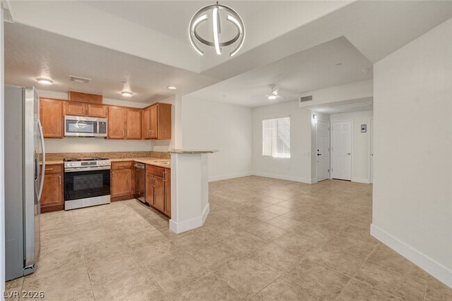Building Photo - 6868 Sky Pointe Dr