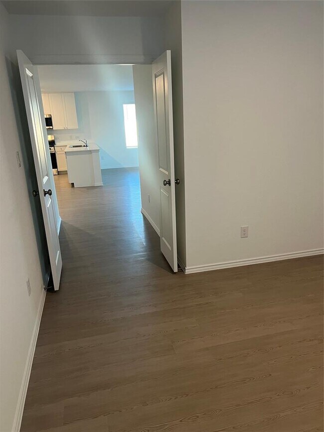 Building Photo - 400 Park Ave