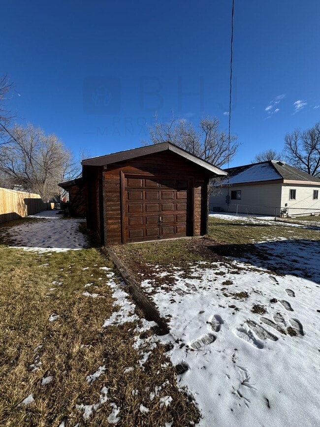 Building Photo - Cozy 2 bed/ 1 bath- Dog Friendly House