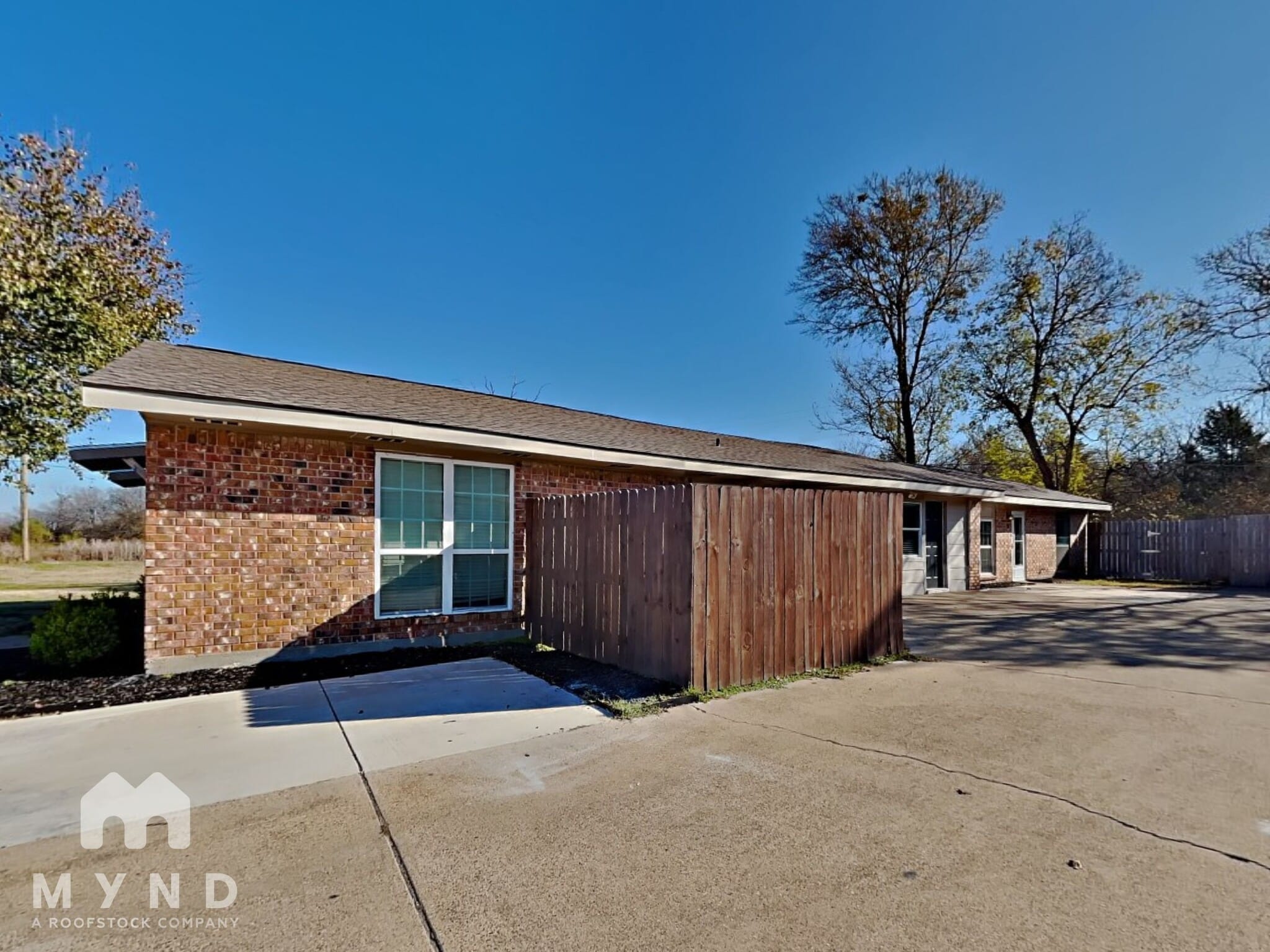 Building Photo - 1701 Cardinal Dr