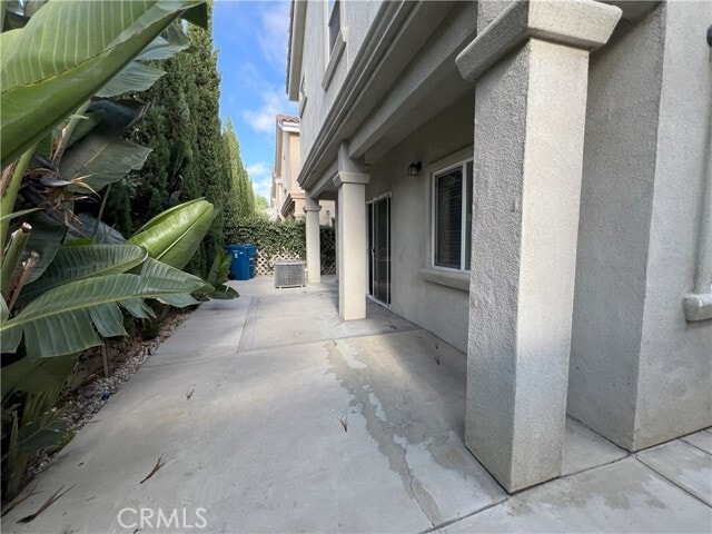 Building Photo - 13746 Cordary Ave