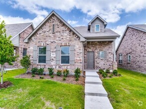 Building Photo - 1820 Emilia Dr