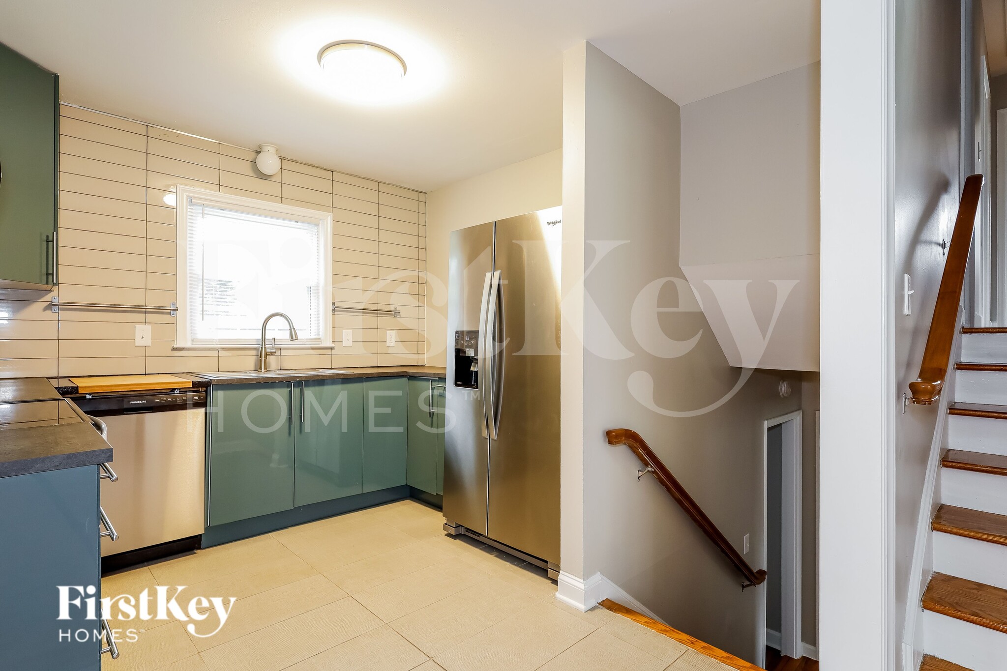 Building Photo - 1128 Rocky Ridge Dr