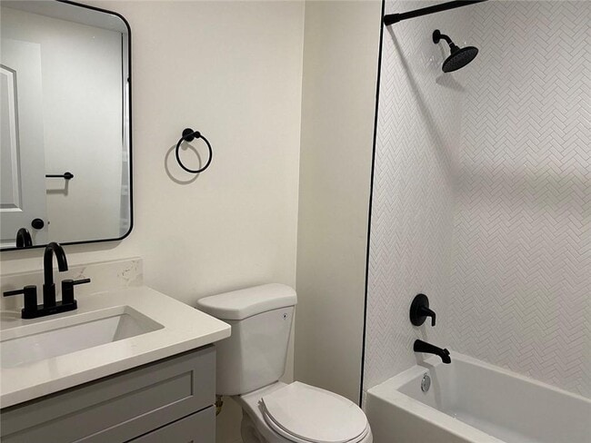 Building Photo - 3426 Harrison Rd