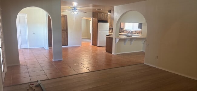 Building Photo - 2318 Hasti Acres Dr