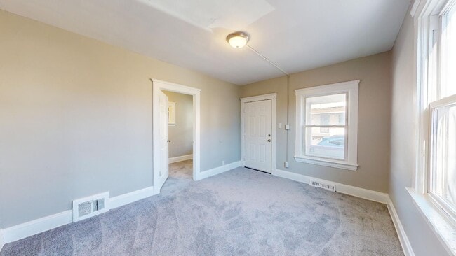 Building Photo - Clark / Fulton Area - Single Family Home