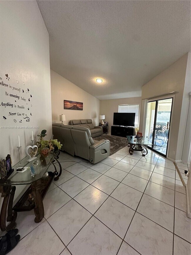 Building Photo - 9336 Ketay Cir