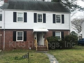 Building Photo - 211 Maycox Ave