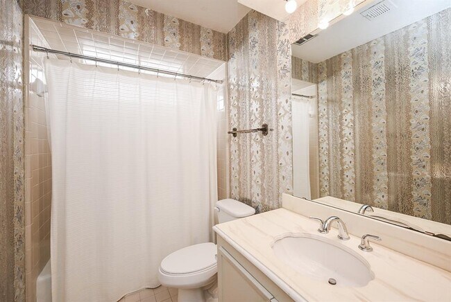 Building Photo - 7702 Quail Meadow Dr