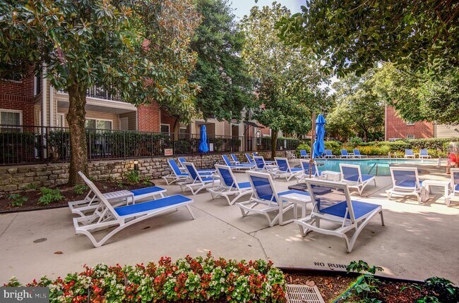 Building Photo - 3313 Wyndham Cir