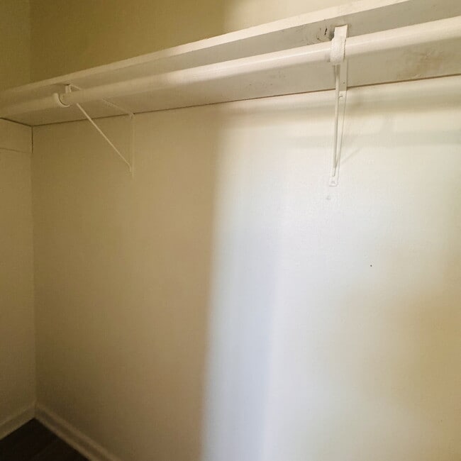 Building Photo - Welcome Home to your 2 Bedroom | 1 Bathroom Apartment Home located at Chateau Royal in Orange, TX!