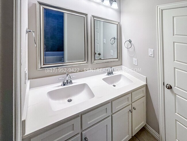 Building Photo - 4509 Tortuga Ln