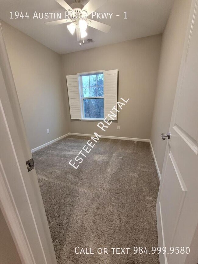 Building Photo - 1944 Austin Ridge Pkwy