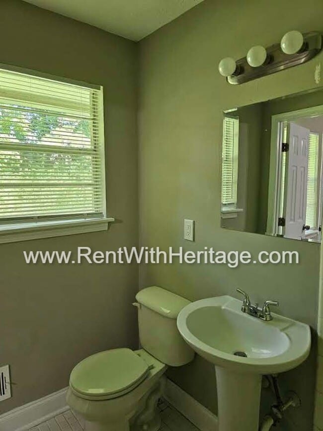 Building Photo - WOW! Fantastic Ranch With All The Upgrades...