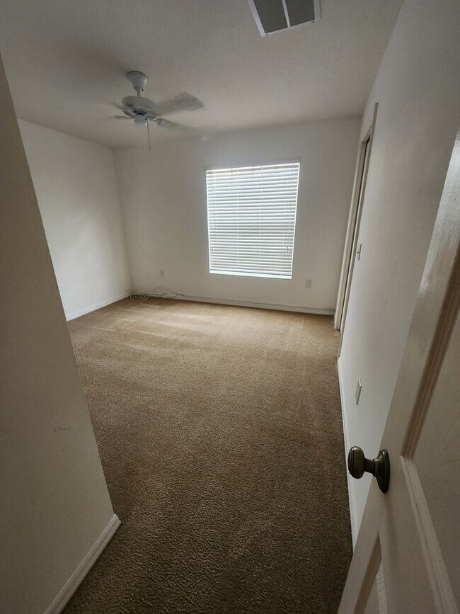 Building Photo - 8533 Gablebend Way