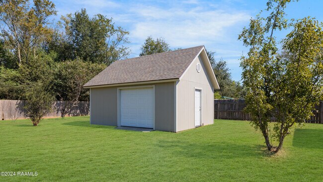 Building Photo - 106 Anslem Dr