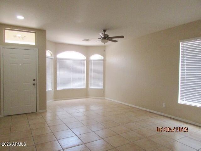 Building Photo - 6135 W Navajo Dr