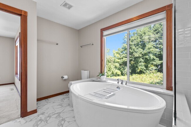 Building Photo - 3Bd/3Ba Seattle House
