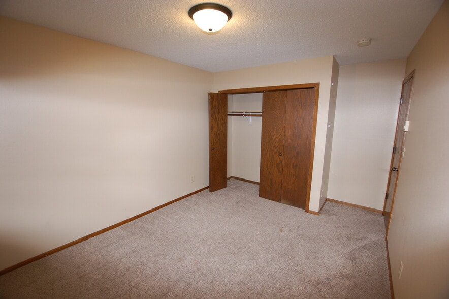 Building Photo - 3028 18th St S