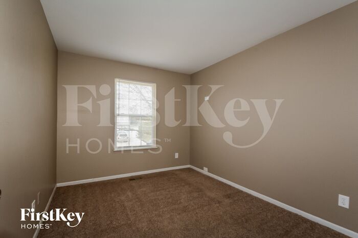 Building Photo - 12558 Evening Shade Dr