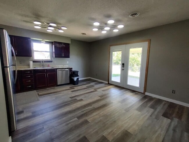 Building Photo - Gorgeous Home for Rent