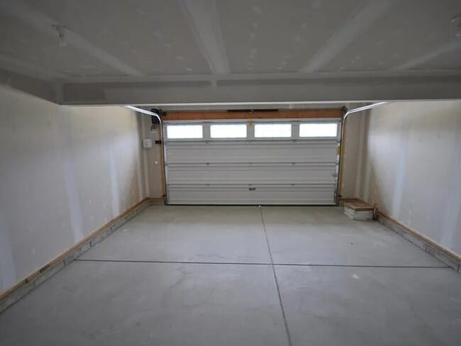 Building Photo - 4715 Mosey Ln