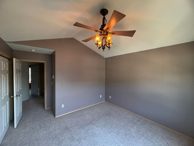 Building Photo - 2 Story West Side Kalispell Townhouse