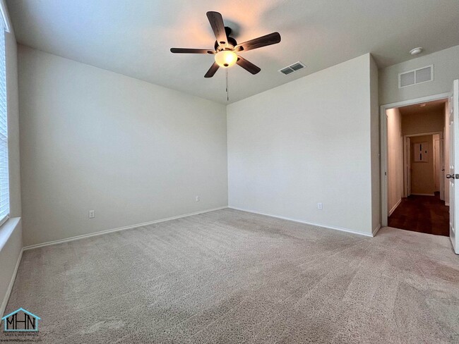Building Photo - 4105 Paddock Trl