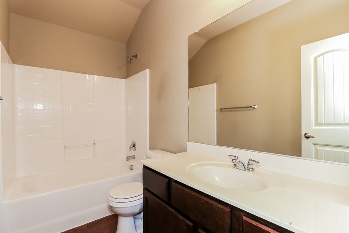 Building Photo - 7978 Los Alamitos Ln