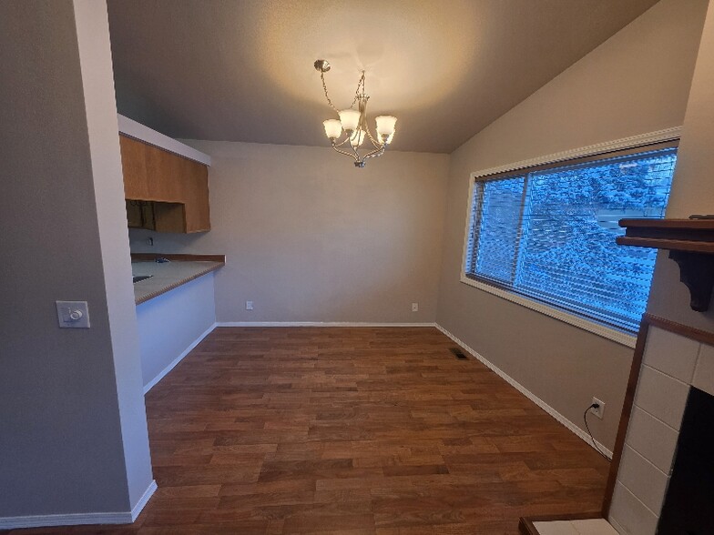 Building Photo - 18660 Kings Point Cir