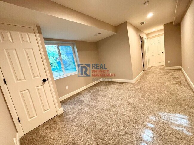 Building Photo - 5303 Territorial St