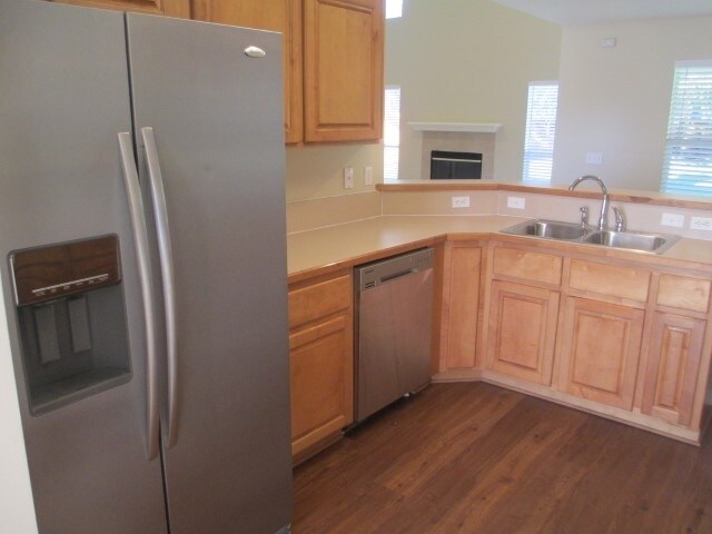 Building Photo - 3127 Majestic Oaks Ln