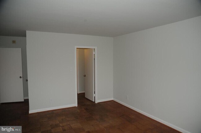 Building Photo - 5225 Pooks Hill Rd