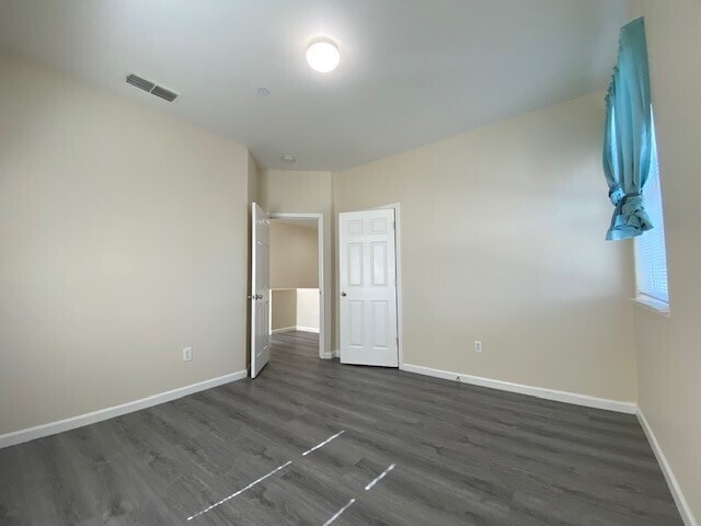 Building Photo - Charming 3-Bedroom, 2.5-Bath, 1,453 Sq. Ft...