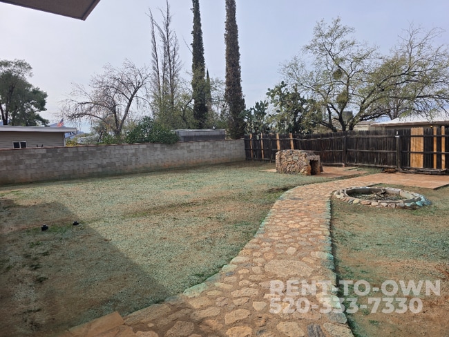 Building Photo - 15965 N Forecastle Ave