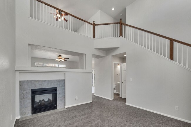 Building Photo - Beautiful 2 Story Home!