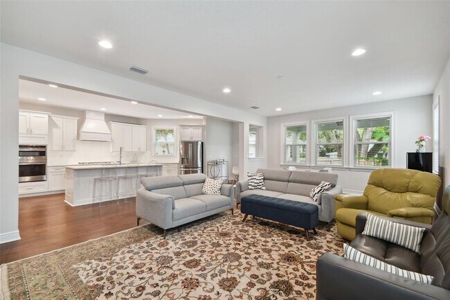 Building Photo - 5700 Interbay Blvd