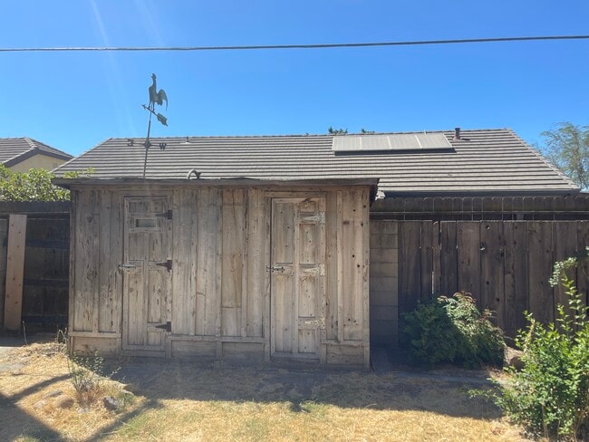 Building Photo - 1309 Cardinal St