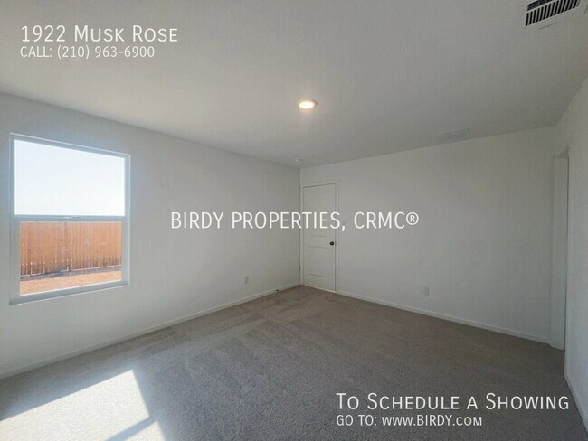 Building Photo - 1922 Musk Rose