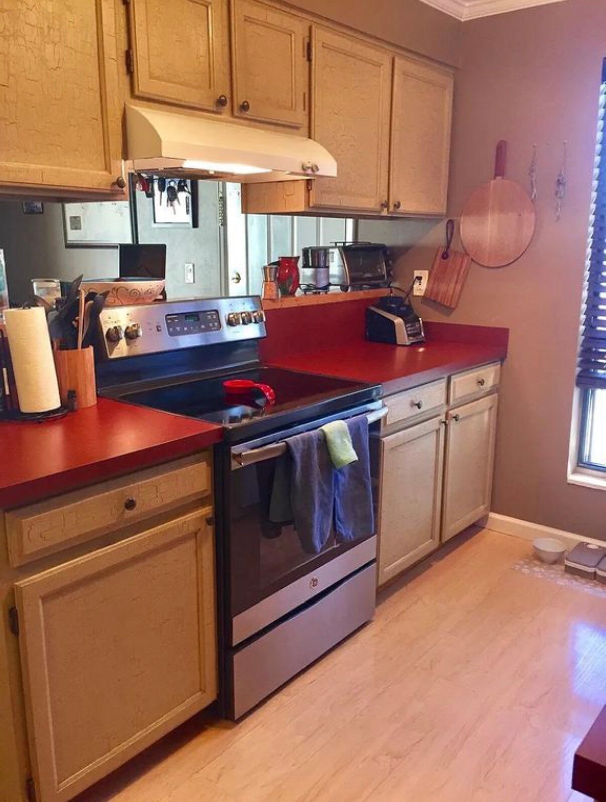 Kitchen - 665 Manhattan Dr