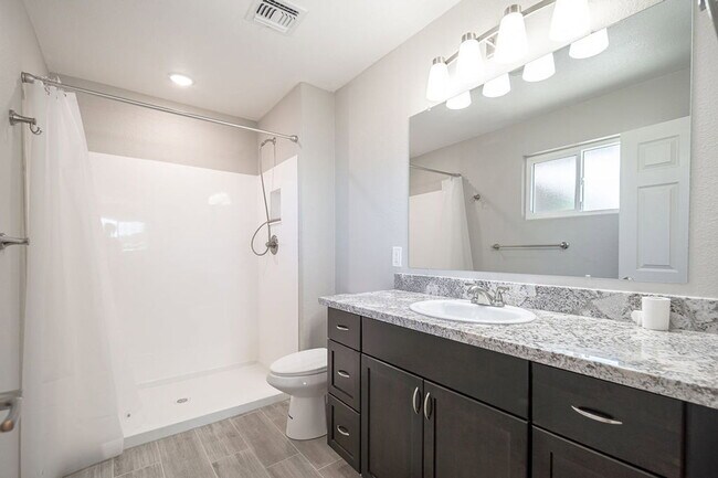Building Photo - 4002 N 59th Dr