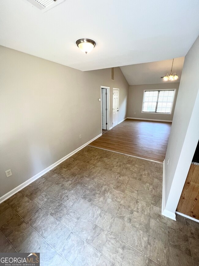 Building Photo - 309 Christian Ln