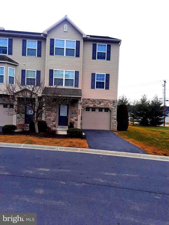 Building Photo - 201 Antilles Court