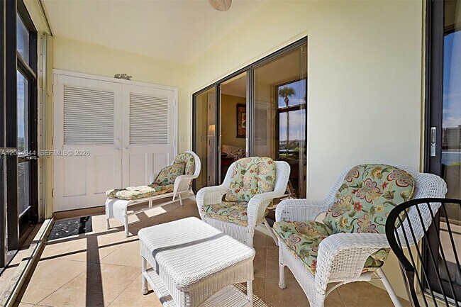 Building Photo - 100 Intracoastal Pl