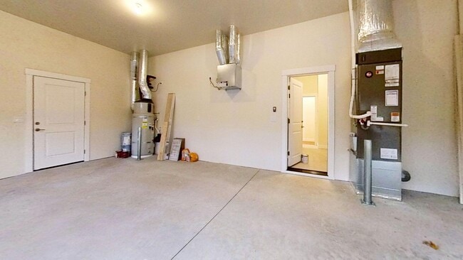 Building Photo - Contemporary 4 Bedroom Oasis on Quiet Dead-End Street!